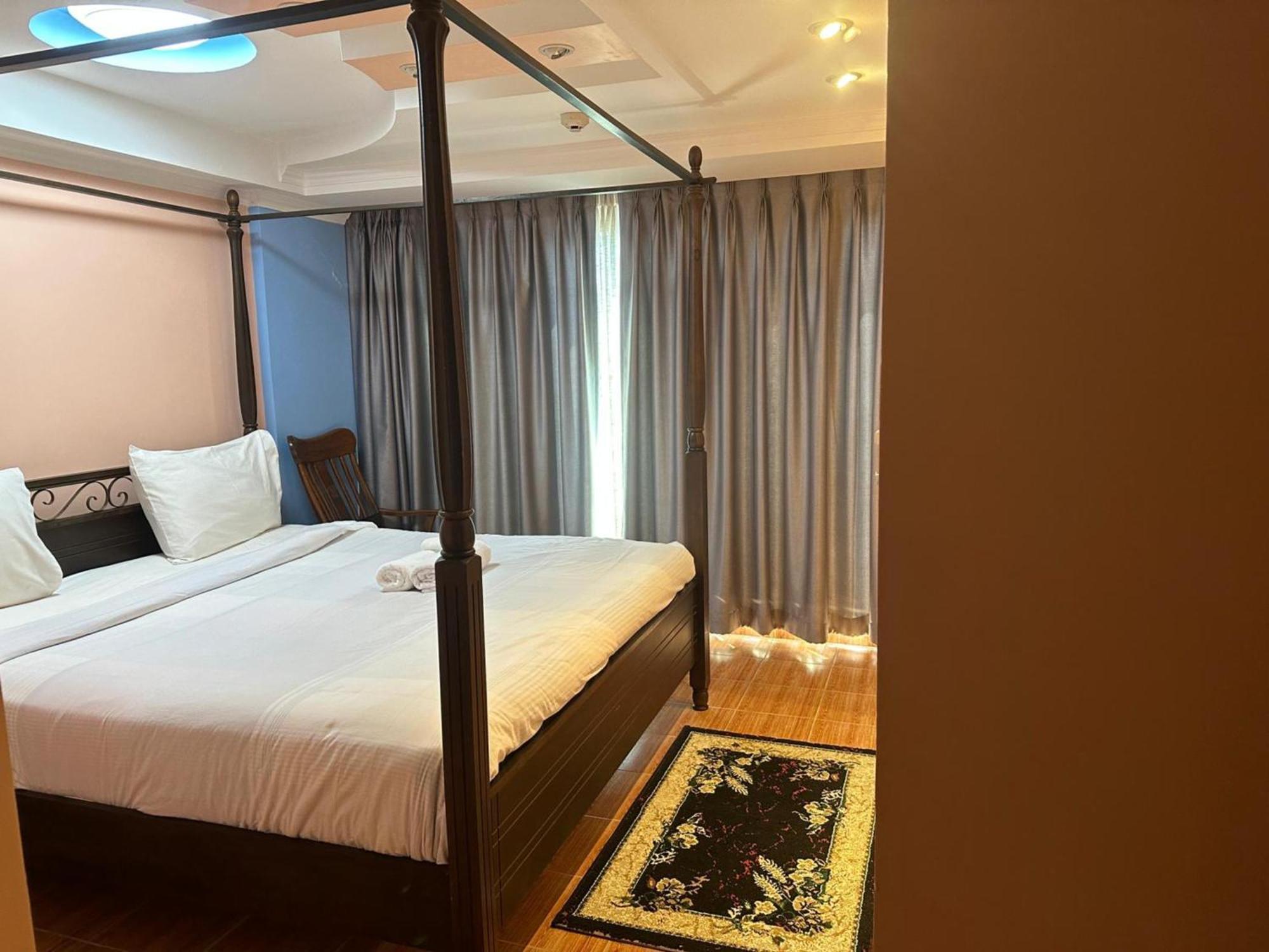 Отель Omni Tower Sukhumvit Nana Direct Бангкок Экстерьер фото